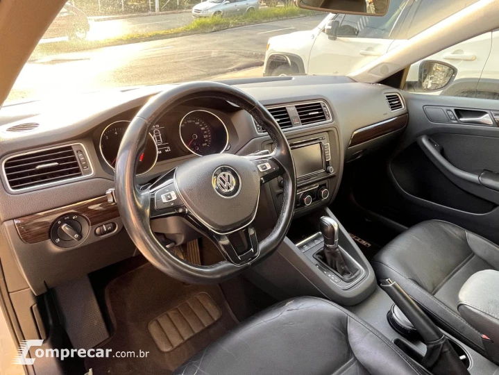 Jetta 2.0 4P CONFORTLINE TIPTRONIC AUTOMÁTICO