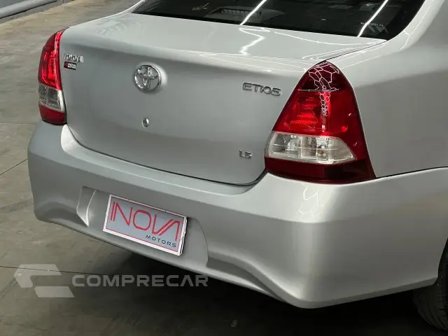 ETIOS SEDAN - 1.5 X SEDAN 16V 4P MANUAL