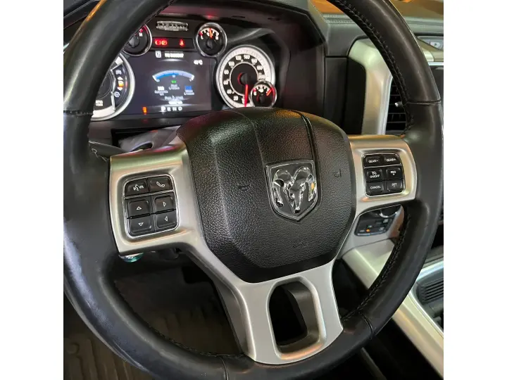 CLASSIC 5.7 V8 GASOLINA LARAMIE CD 4X4 AUTOMÁTICO