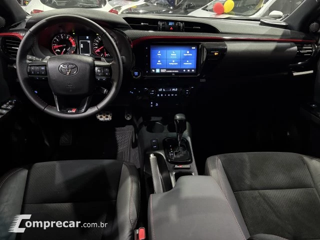HILUX - 2.8 D-4D TURBO CD GR-S 4X4 AUTOMÁTICO