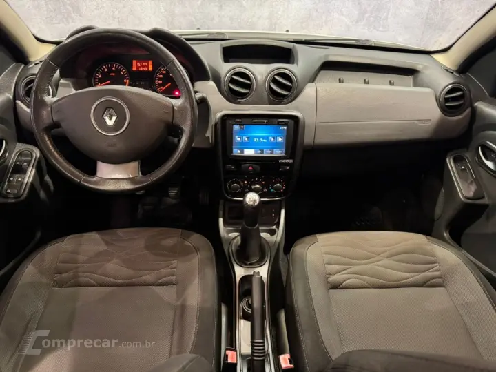 Duster 1.6 16V 4P FLEX TECH ROAD