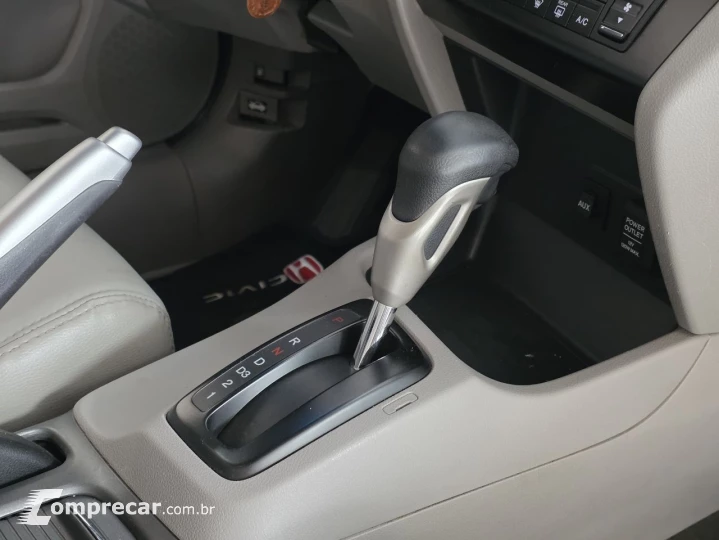 Civic 1.8 16V 4P FLEX LXS AUTOMÁTICO