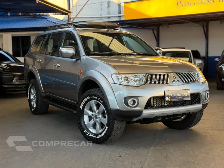 Pajero DAKAR HPE 3.2 4x4 T.I Dies 5p Aut