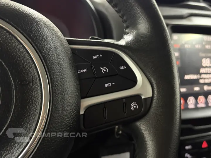 RENEGADE 1.8 16V FLEX LONGITUDE 4P AUTOMÁTICO