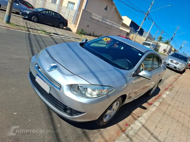 Fluence 2.0 Dynamique 16V Flex 4P Manual