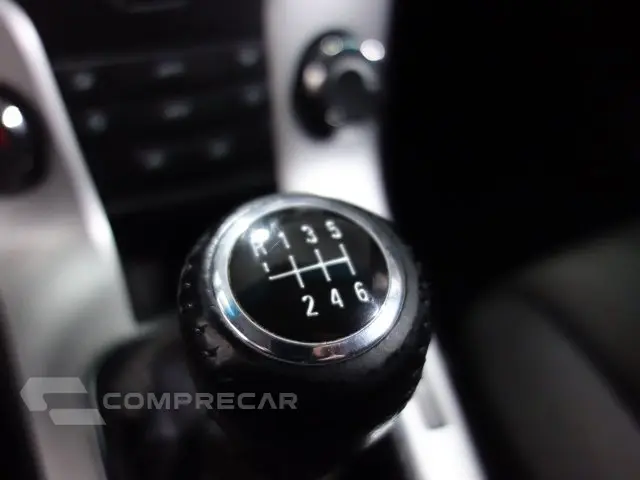 CRUZE SEDAN - 1.8 LT 16V 4P MANUAL