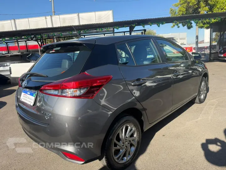 Yaris Hatch 1.5 16V 4P FLEX XS CONNECT MULTIDRIVE AUTOMÁTICO