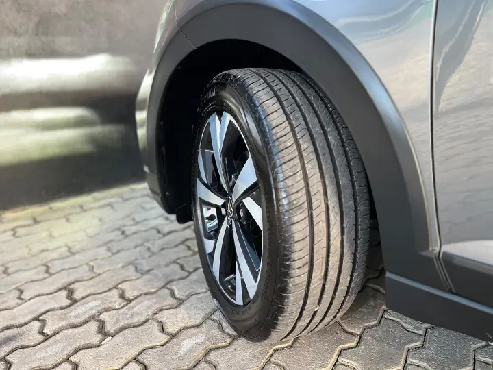 NIVUS 1.0 200 TSI TOTAL FLEX HIGHLINE AUTOMÁTICO