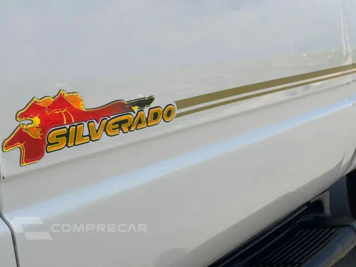 SILVERADO 4.1 4X2 CS 18V