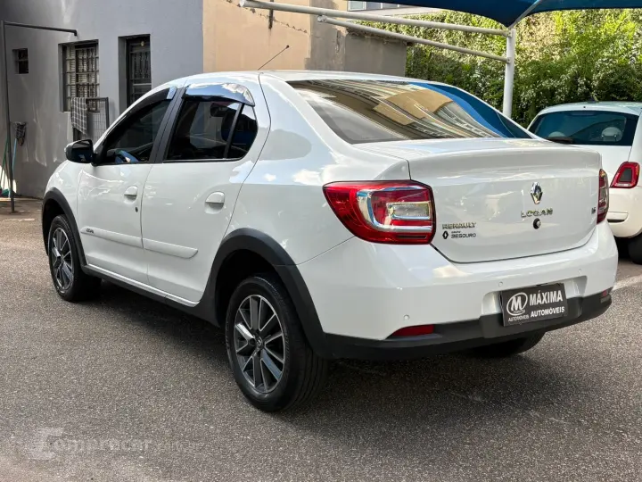 LOGAN 1.6 16V SCE Iconic