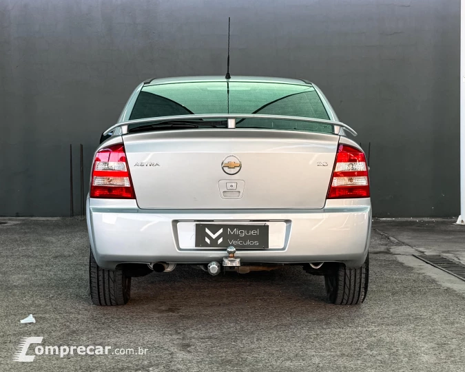 ASTRA 2.0 MPFI Advantage 8V