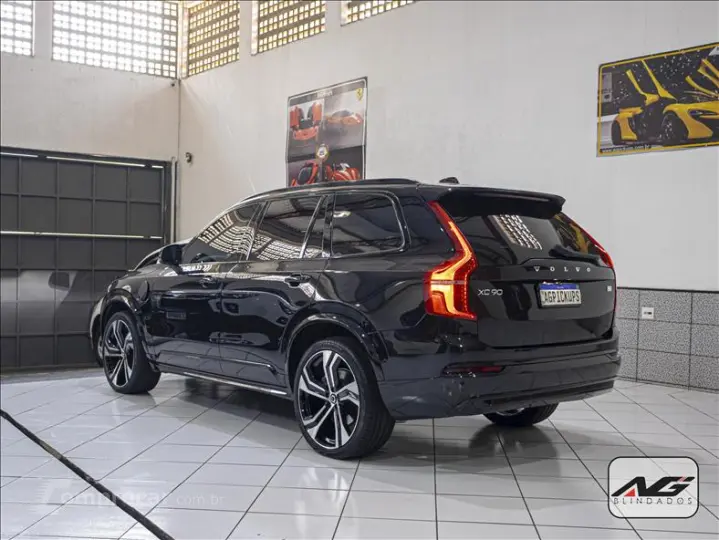 XC90 2.0 T8 Recharge Ultra Dark AWD Geartronic