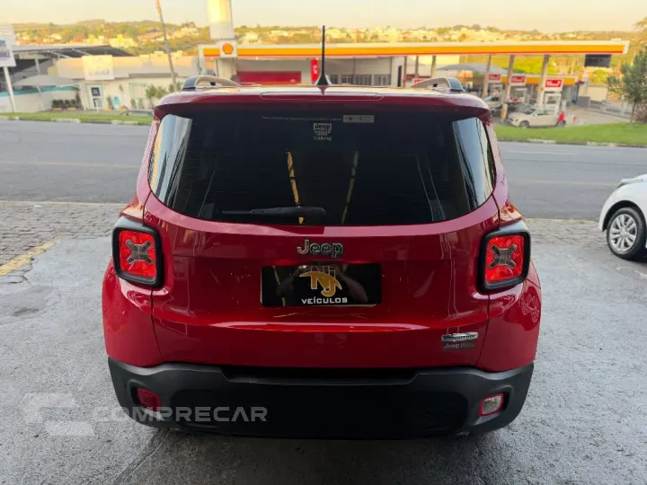 Renegade Longitude 1.8 4x2 Flex 16V Aut.