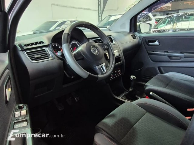 CROSSFOX - 1.6 MI 8V 4P MANUAL