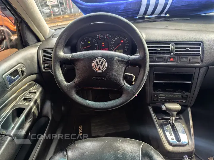 GOLF 2.0 MI 8V GASOLINA 4P AUTOMÁTICO