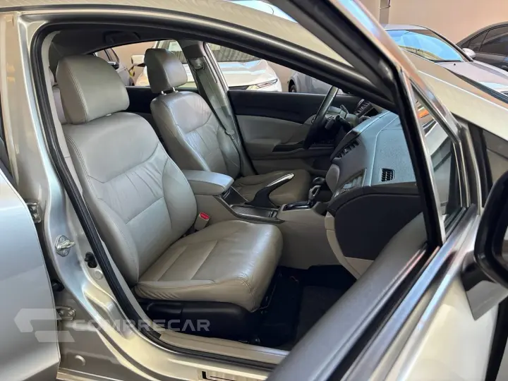 Civic Sedan LXR 2.0 Flexone 16V Aut. 4p