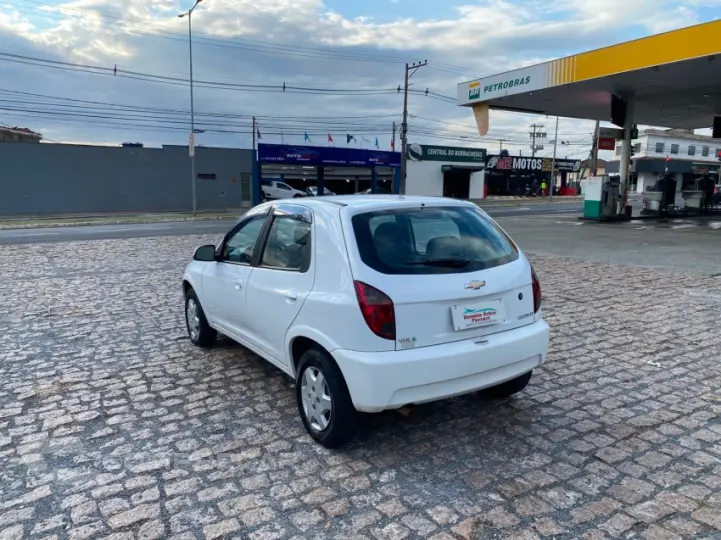 CELTA 1.0 MPFI LT 8V