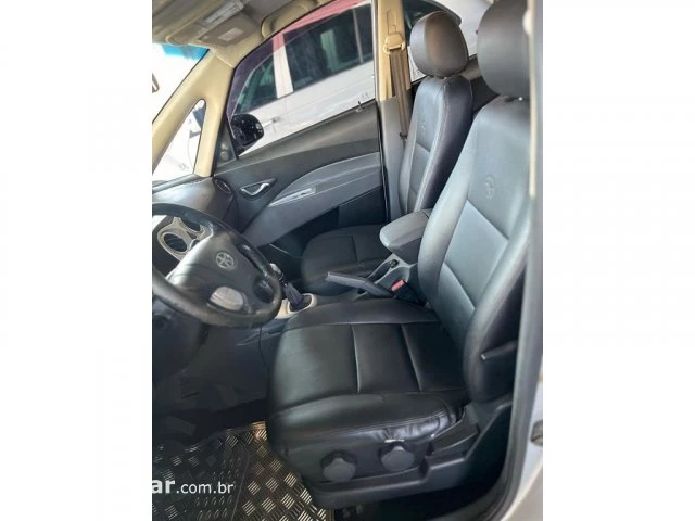 J6 - 2.0 16V 4P MANUAL
