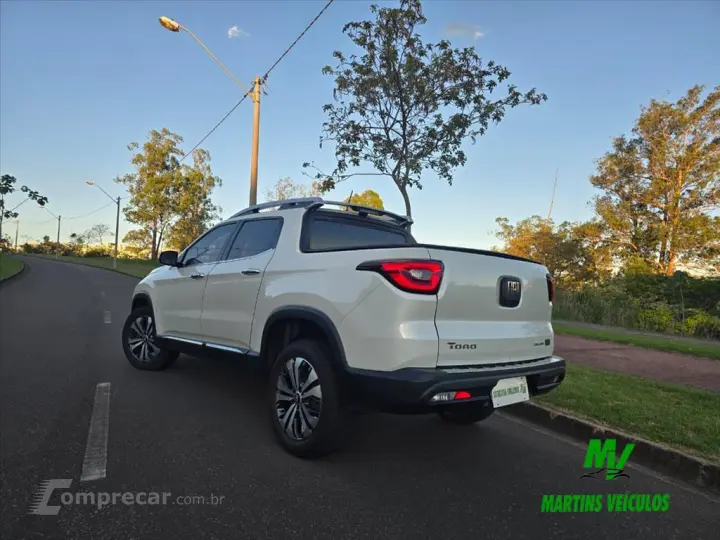 TORO 2.0 16V TURBO DIESEL VOLCANO 4WD AT9