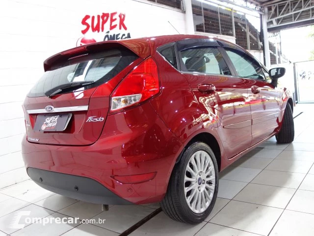 FIESTA HATCH - 1.6 TITANIUM HATCH 16V 4P AUTOMÁTICO