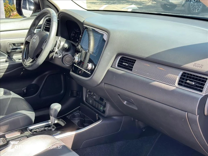 OUTLANDER 2.0 MIVEC GASOLINA HPE AUTOMÁTICO