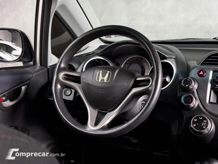 FIT 1.4 LX 16V FLEX 4P AUTOMÁTICO