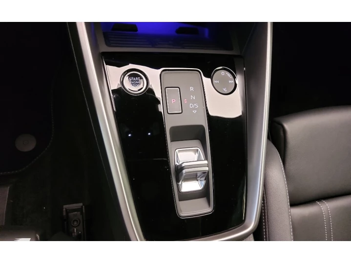 A3 2.0 40 TFSI MHEV SEDAN PERFORMANCE BLACK S-TRONIC