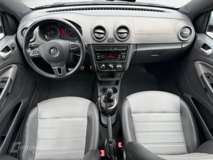 SAVEIRO 1.6 Cross CD 16V