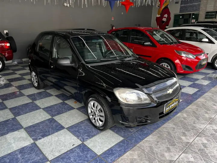 CELTA 1.0 MPFI LT 8V