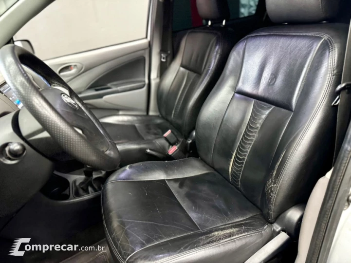 ETIOS 1.5 XLS Sedan 16V