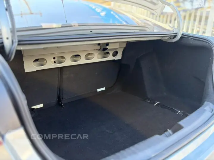 ONIX SEDAN Plus LTZ 1.0 12V TB Flex Aut.