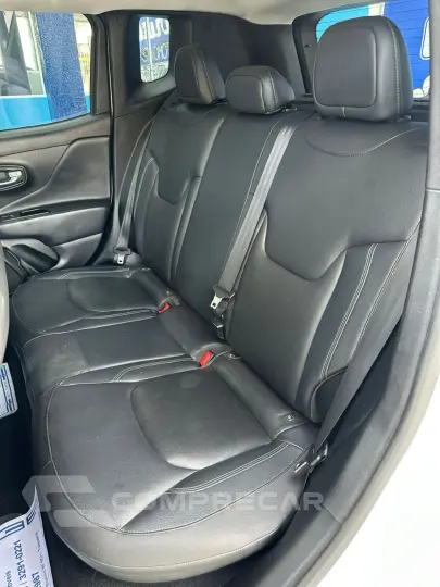 Renegade Longitude 1.8 4x2 Flex 16V Aut.