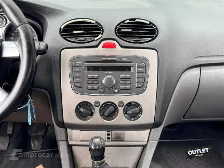 FOCUS 1.6 GL 16V FLEX 4P MANUAL