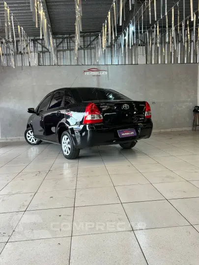ETIOS 1.5 XS Sedan 16V