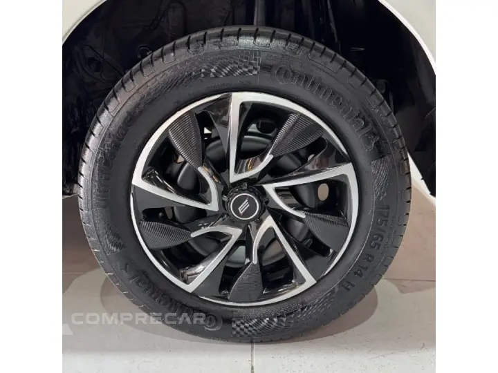 ETIOS 1.5 XS 16V FLEX 4P AUTOMATICO