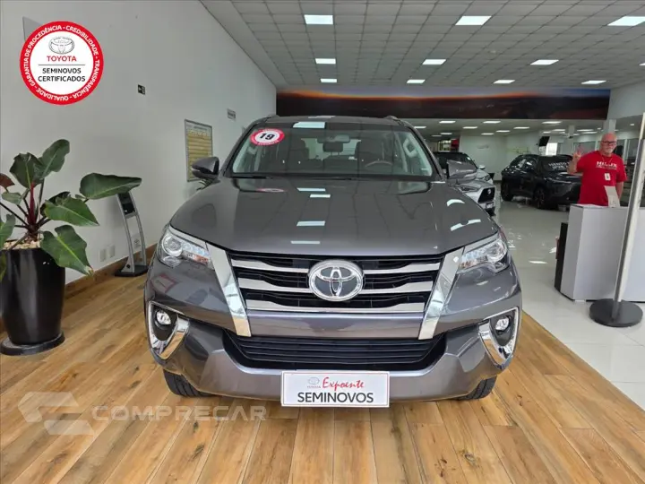 HILUX SW4 2.8 SRX 4X4 7 LUGARES 16V TURBO INTERCO