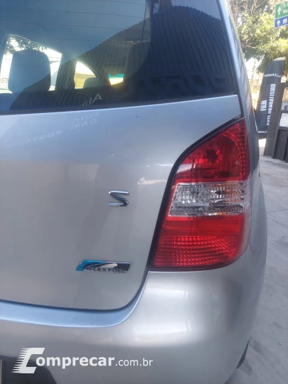 Livina S