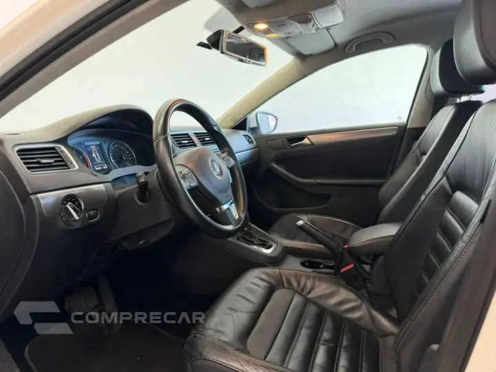 VOLKSWAGEN JETTA 2.0 TSI HIGHLINE DSG