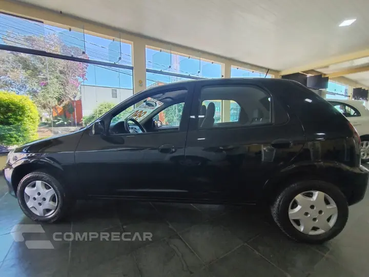 CELTA 1.0 MPFI LT 8V