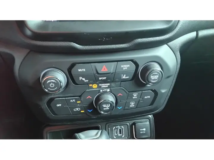 RENEGADE 1.3 T270 TURBO FLEX LONGITUDE AT6