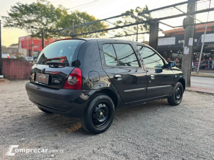 Clio Hatch 1.6 16V 4P PRIVILEGE