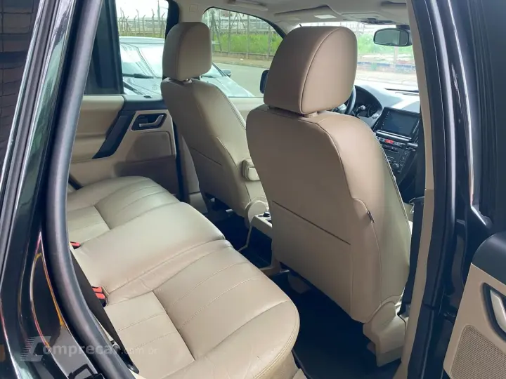 FREELANDER 2 2.2 SE SD4 16V Turbo