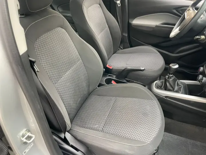 ONIX HATCH LT 1.0 8V FlexPower 5p Mec.