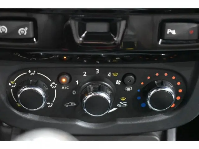 DUSTER - 1.6 DYNAMIQUE 4X2 16V 4P MANUAL