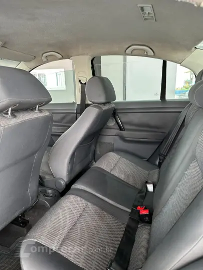 POLO SEDAN 1.6 MI Comfortline 8V