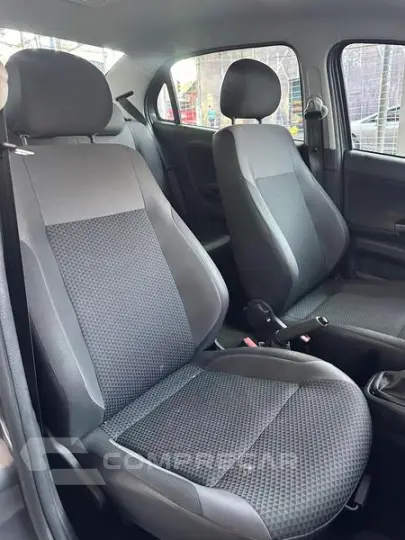 VOYAGE 1.0 12V MPI TOTALFLEX 4P MANUAL