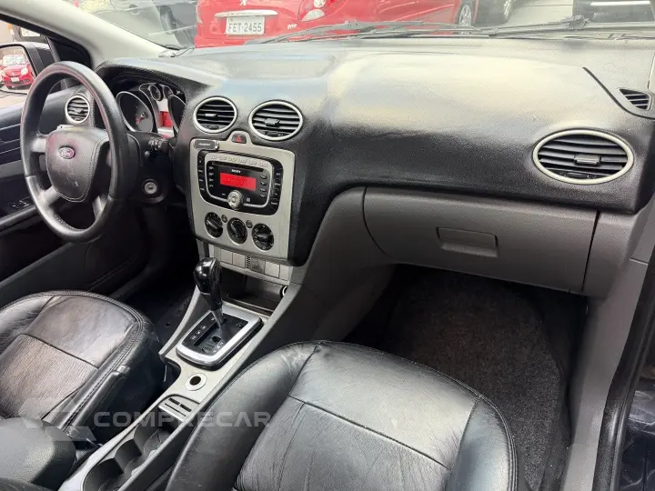 FOCUS 2.0 GHIA SEDAN 16V GASOLINA 4P AUTOMÁTICO