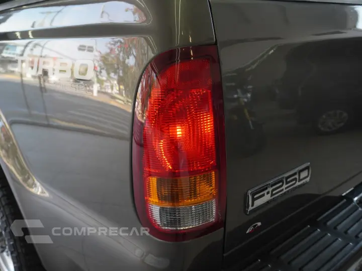 F-250 4.2 XLT 4X2 CS TURBO DIESEL 2P MANUAL