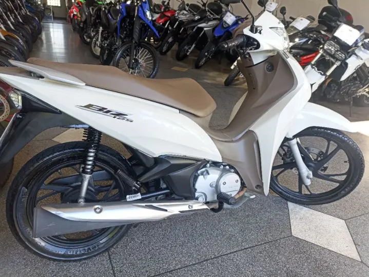 BIZ 125/125i Flex
