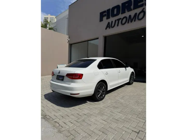 JETTA 2.0 TRENDLINE FLEX 4P TIPTRONIC